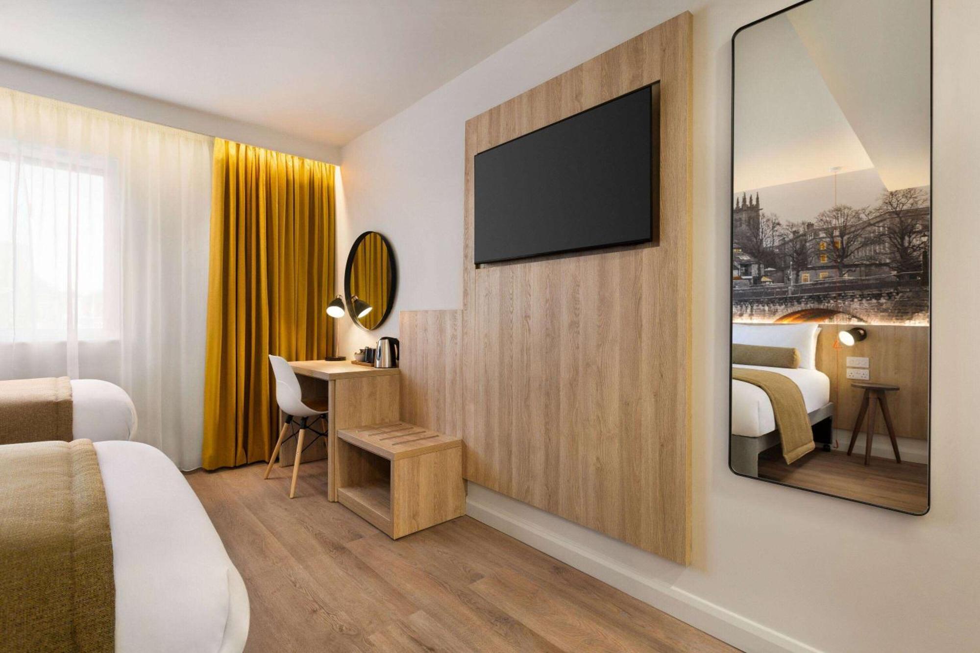 Super 8 By Wyndham Chester East Экстерьер фото